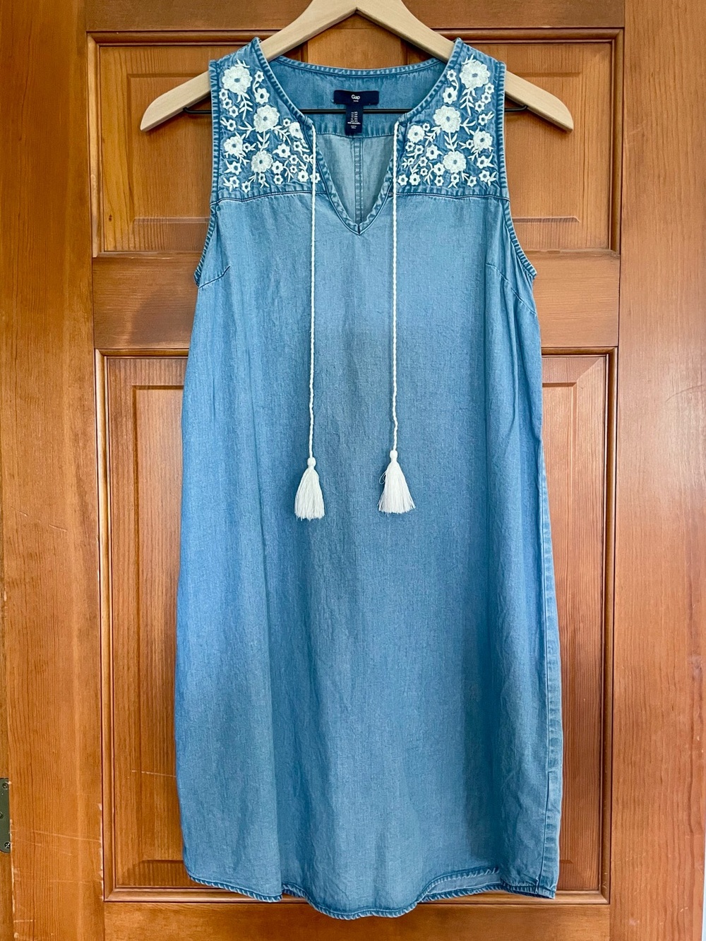GAP Light Blue Chambray Sleeveless Embroidered Dress